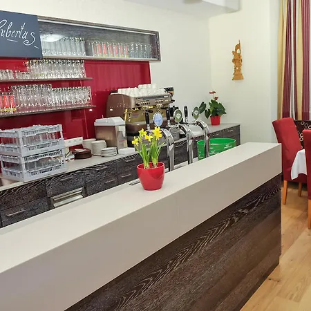 Отель Hubertus 3*